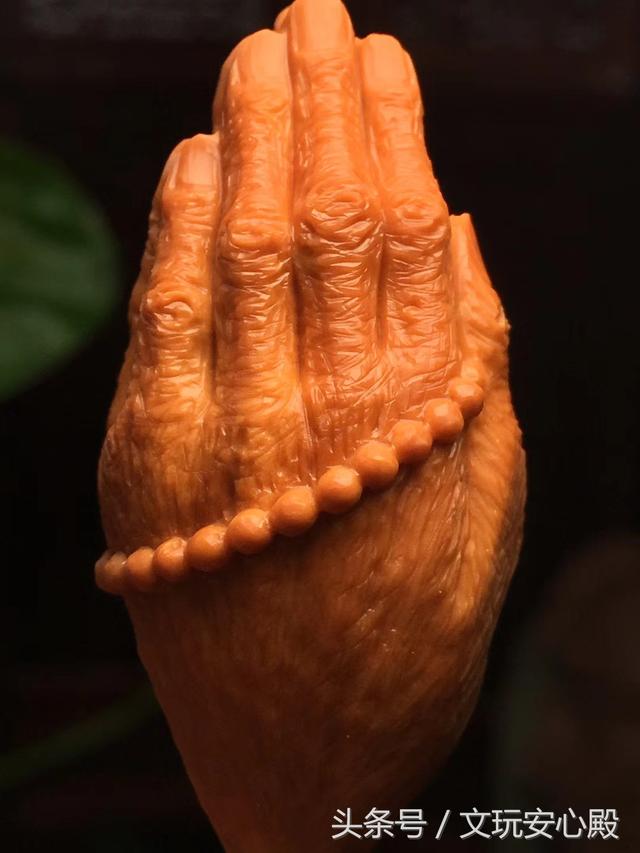 如歌如泣的橄榄核雕