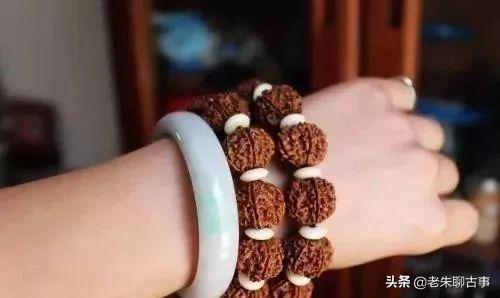 文玩圈的六大手串, “大汗手”的专利, 干手盘了也没用！