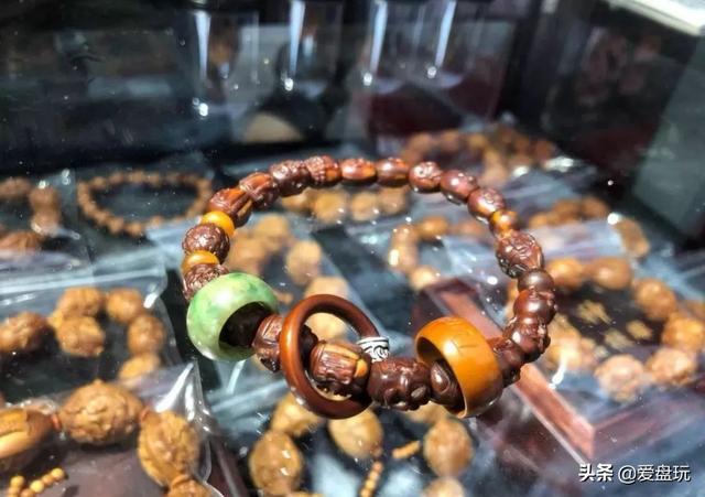 15万的核雕手串，长得啥样？