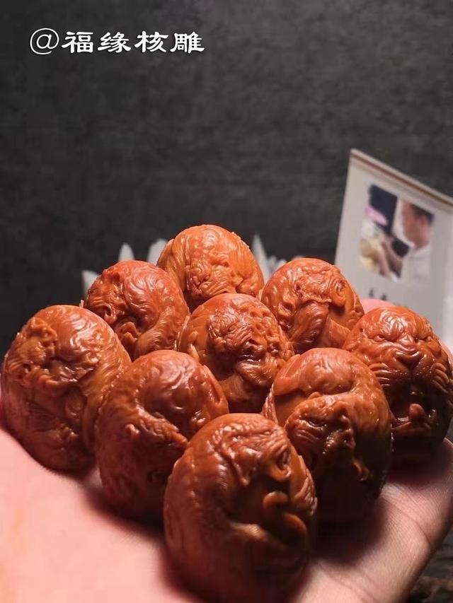 「王云」大师本工橄榄核雕《虎啸山河》