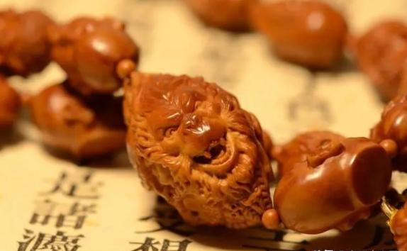 盘玩橄榄核记住一个事情：宁花勿裂