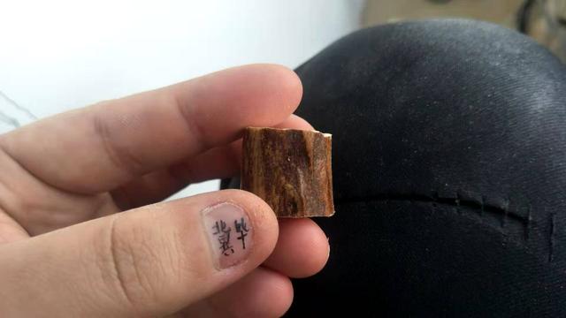 150能买到纯手工文玩核雕手串吗？
